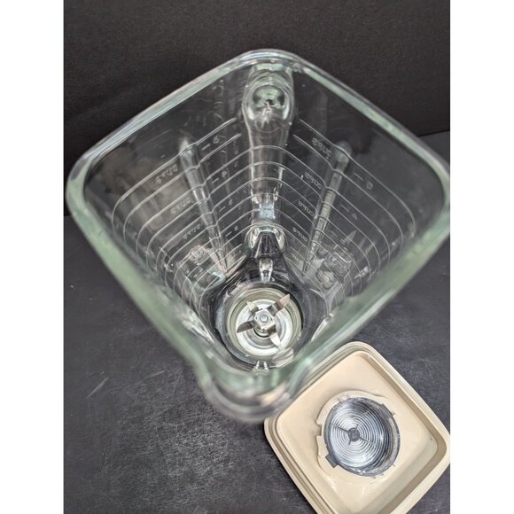 Ostersizer Cycle Blend 8 Speed Replacement Glass Jar 5 Cups 1.25 L with Lid - Picture 4 of 6